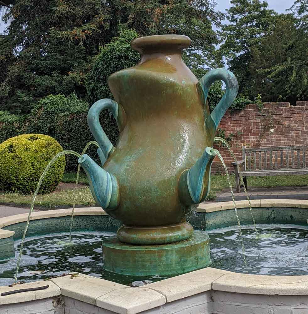 Tea Pot Fountain, Cannizaro Park, Wimbledon, London, UK