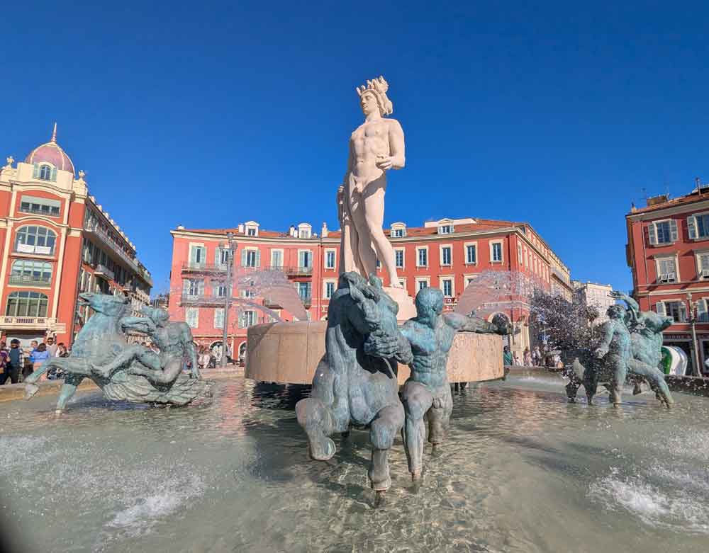 Fontaine de Soleil, Place Massena, Nice
